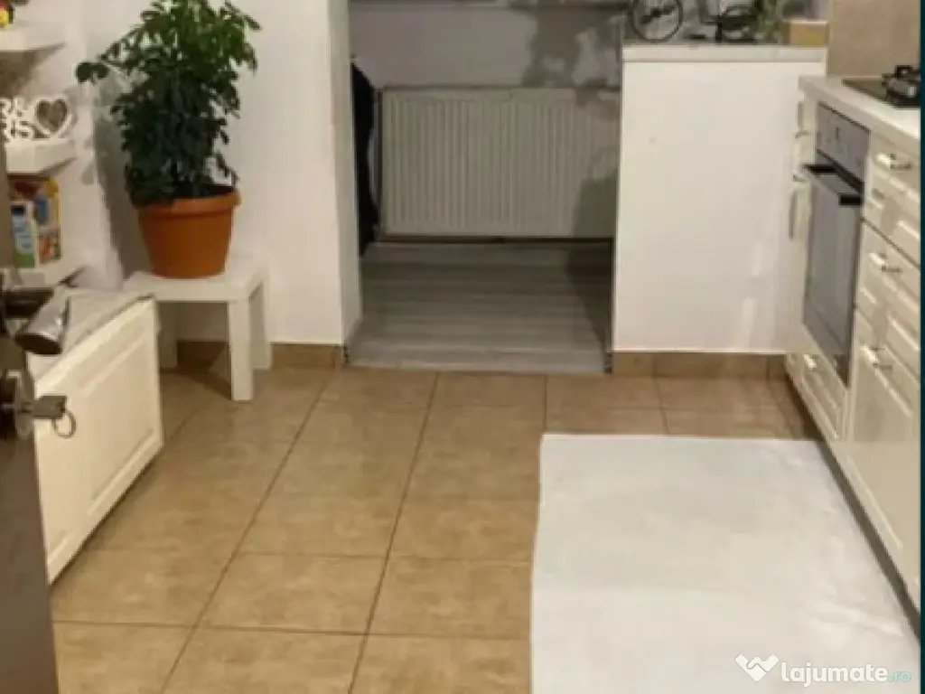 Apartament 2 camere, decomandat - zona Garii 