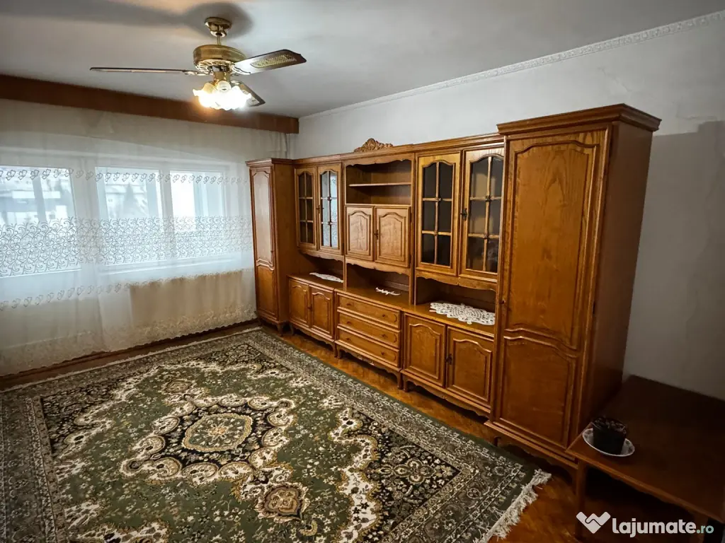 inchiriez apartament 2 camere 