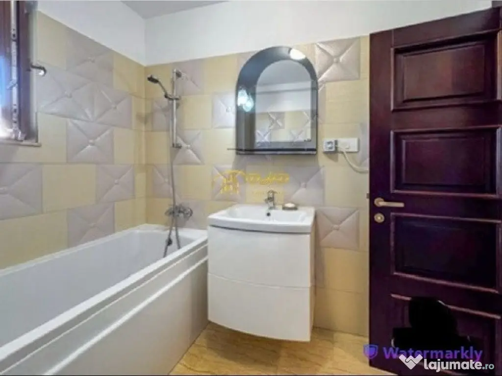 Apartament cu trei camere, zona Palas 