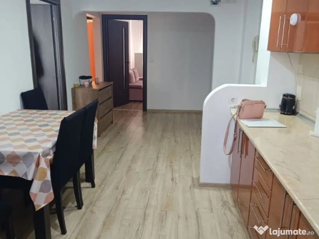 Apartament 3 camere Independentei 