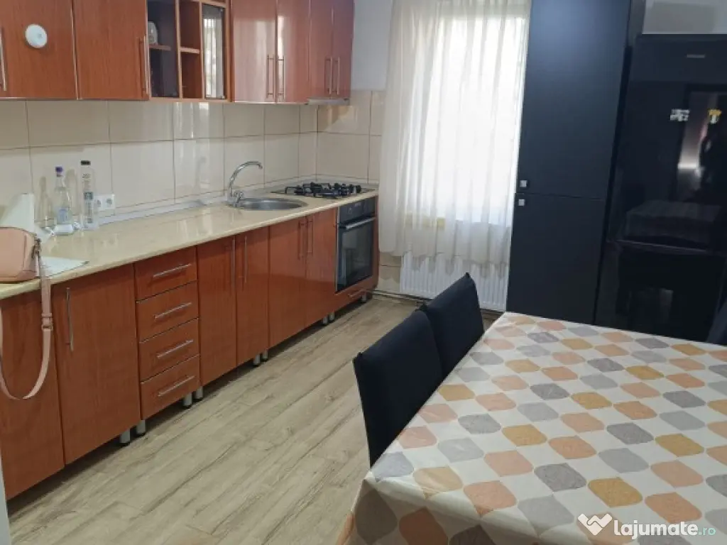Apartament 3 camere Independentei 