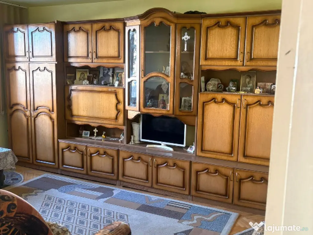 Apartament de 3 camere zona Astra,