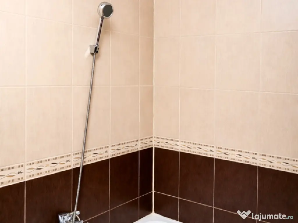 Apartament 2 camere, propietar, centrală gaz, loc parcare 