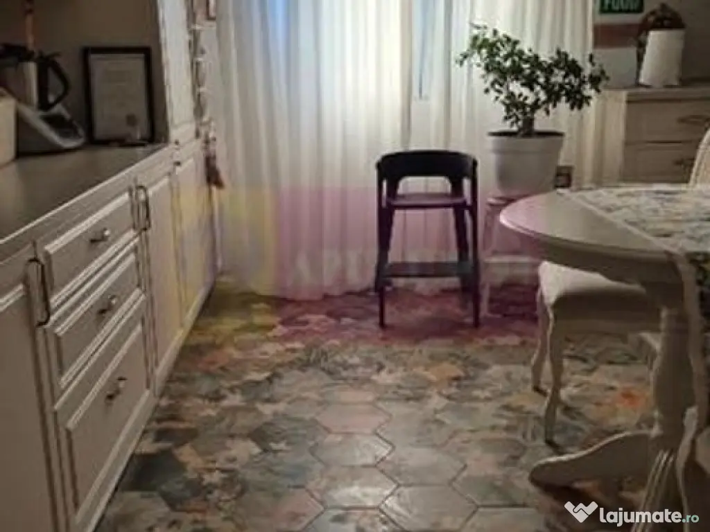 Vanzre apartament de 3 camere in zona Corneliu Coposu,metrou 