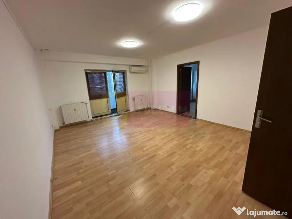 Vanzare apartament 3 camere-Rond Alba Iulia 