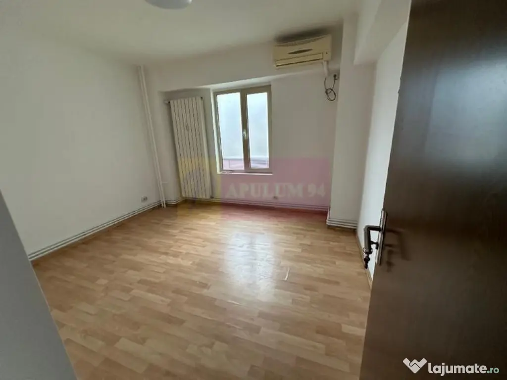 Vanzare apartament 3 camere-Rond Alba Iulia 