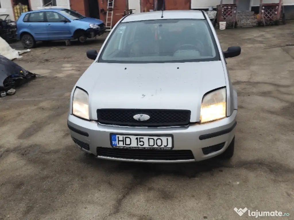 Ford Fusion din 2004 motor 1,4 benzină. Acte și fiscal. 