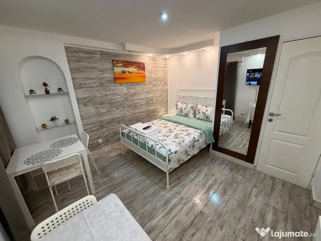 Garsoniera in centrul vechi - Selari (fara risc)