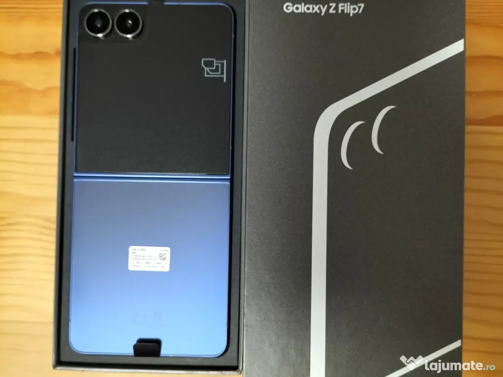 Samsung Galaxy Z Flip7 