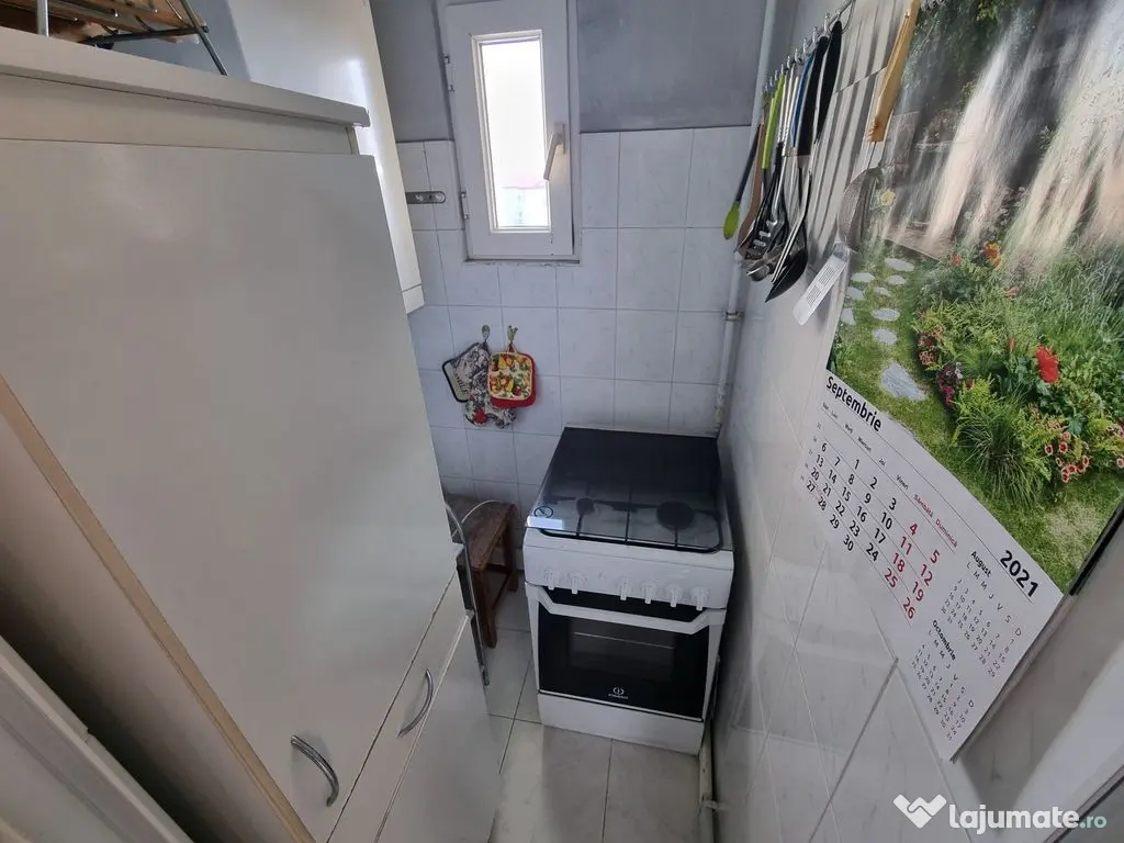 Apartament 3 camere zona Capitol 