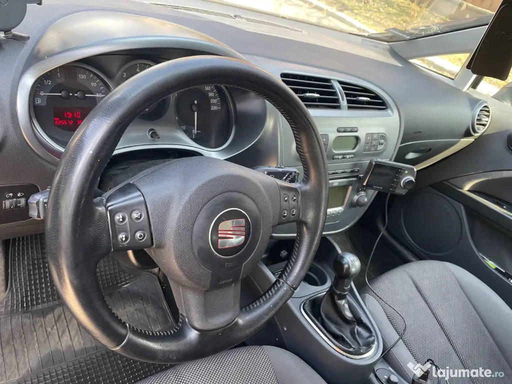 Vând Seat Leon recent adus în Ro 