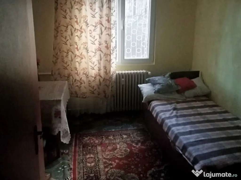 Apartament 3 camere de închiriat la parter Zona Apusului, Militari