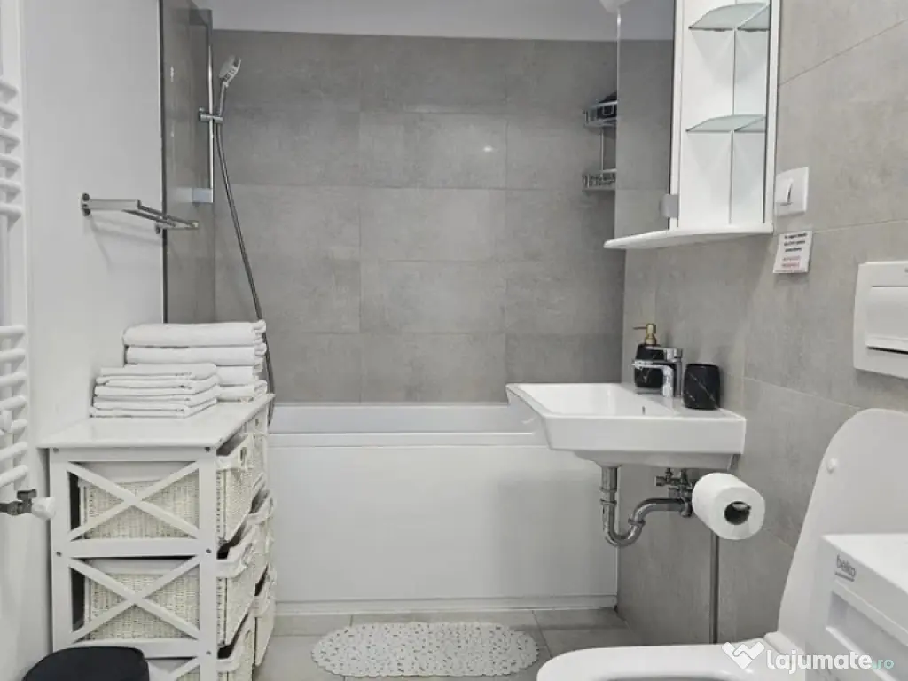 Garsoniera premium, loc de parcare cu bariera, situata in ca 