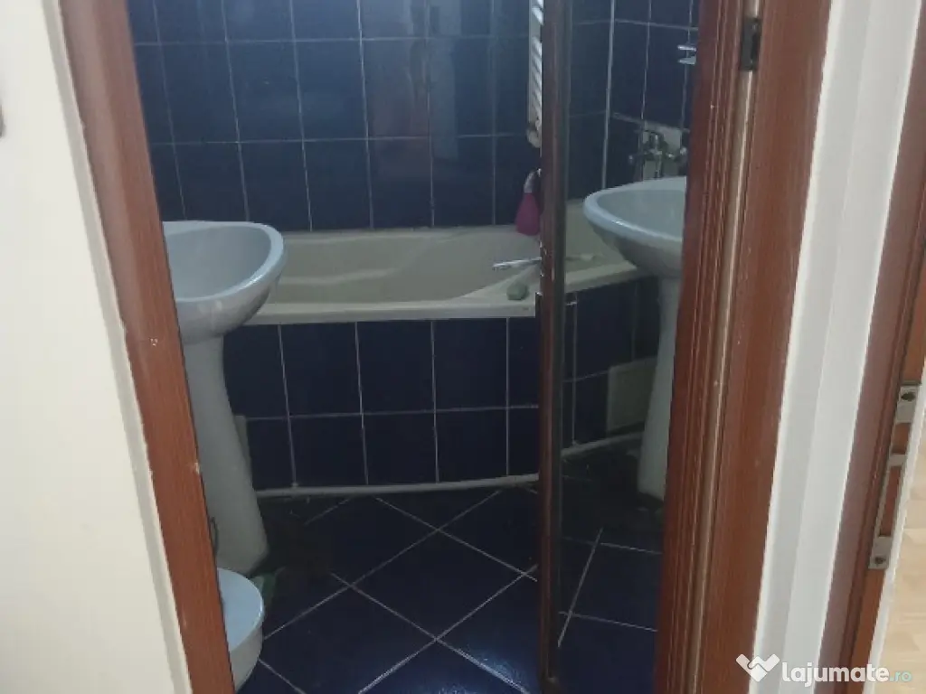 De inchiriat apartament 3 camere NEMOBILAT Obor-Liceul Cerna 