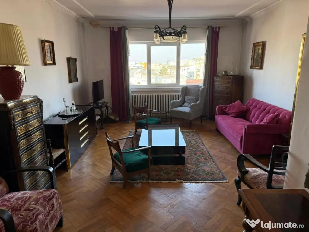 3 Camere Piata Universitatii 