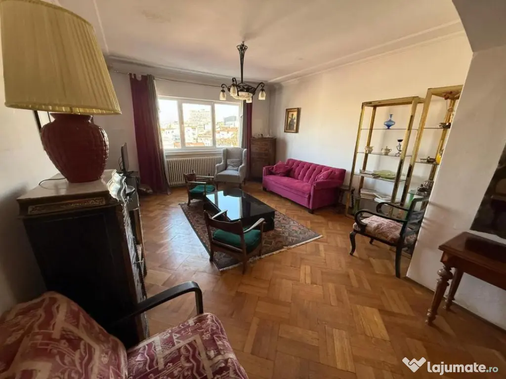 3 Camere Piata Universitatii 