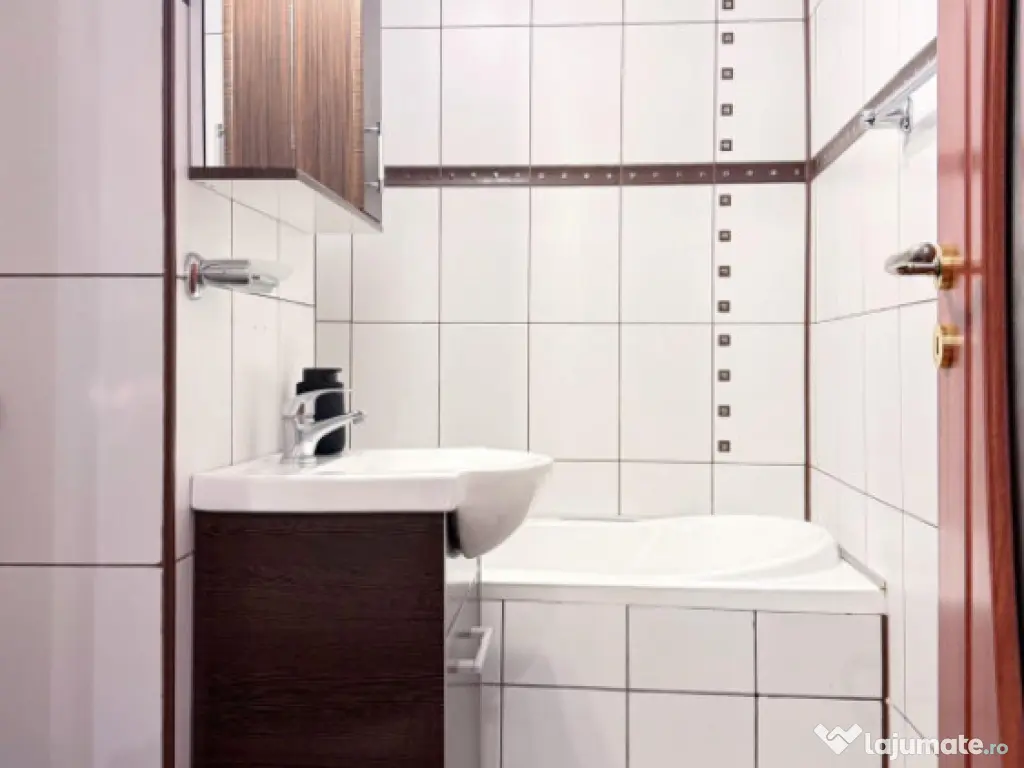 Apartament modern 2 camere decomandate, 2 balcoane, Cinema M