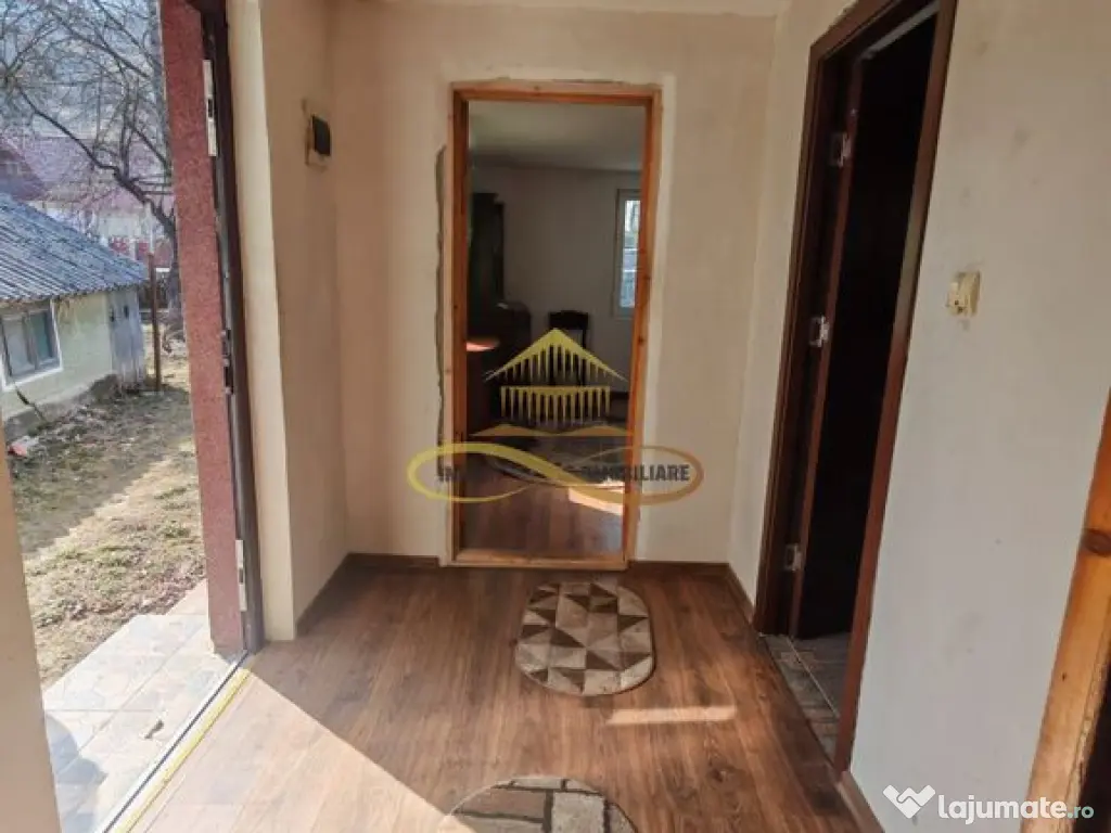 Casă de vânzare din BCA, in PARAVA 