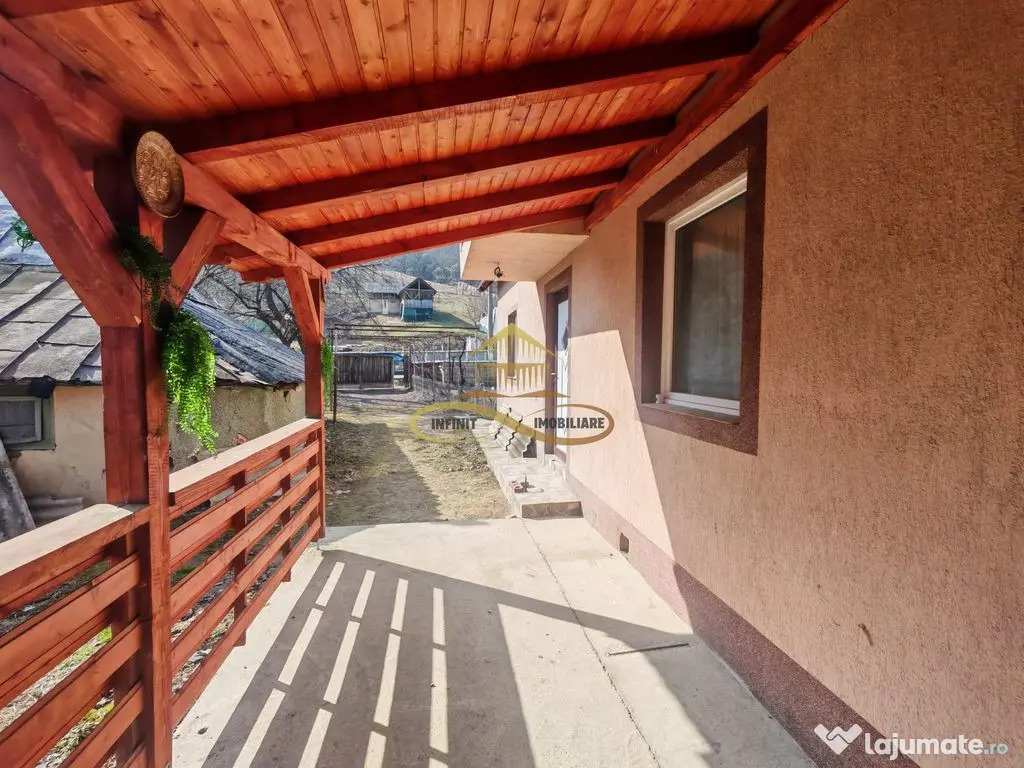 Casă de vânzare din BCA, in PARAVA 