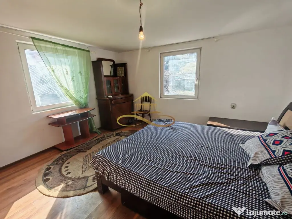 Casă de vânzare din BCA, in PARAVA 