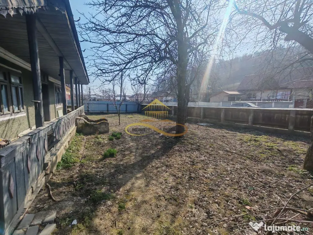 Casă de vânzare din BCA, in PARAVA 