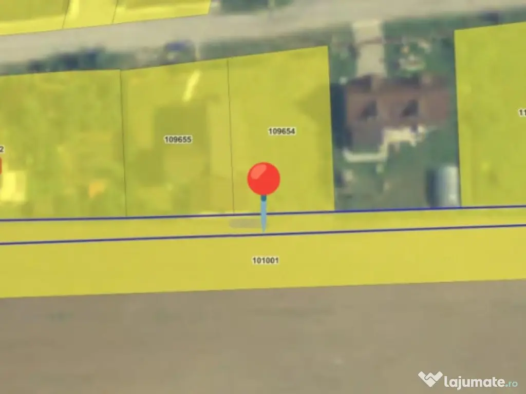 Loturi de teren intravilan in suprafata de 715 mp respectiv