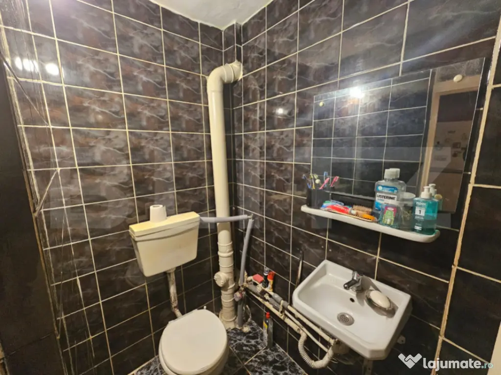 Apartament 4 camere decomandat, 70 mp, Zona Kaufland Cetate 