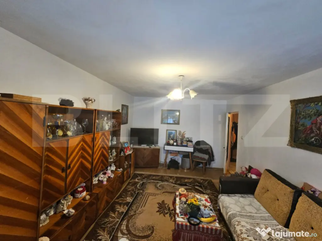 Apartament 4 camere decomandat, 70 mp, Zona Kaufland Cetate 