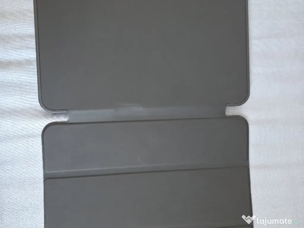 iPad A16 Gen 11 WiFi • Ca Nou (Baterie 100%) • Stylus + Accesorii Bonus 