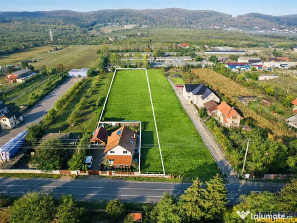 3.900 mp intravilan, priveliste apreciabila, recomandat con 