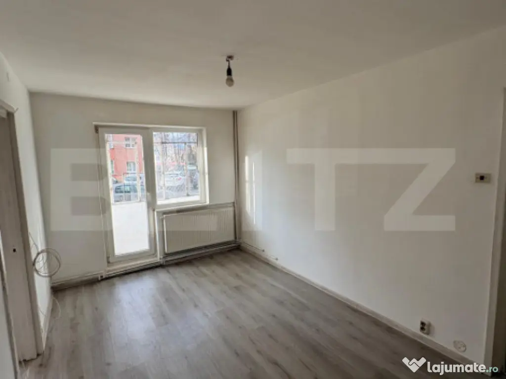 Apartament 2 camere, 38 mp, zona Dâmbu
