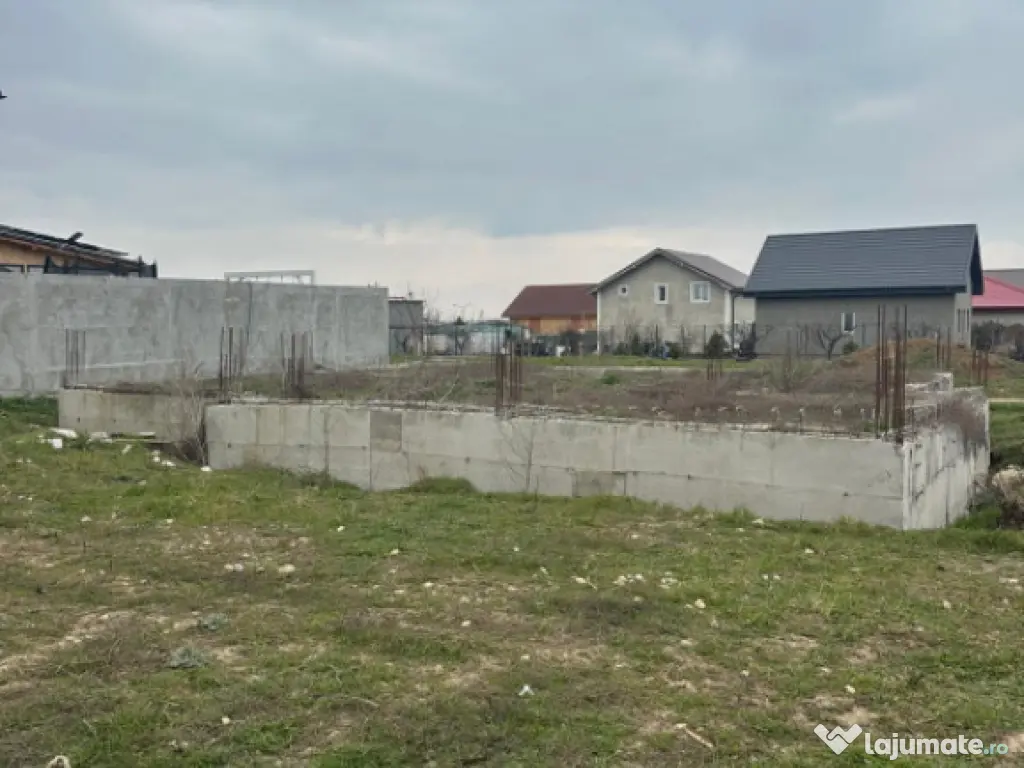 Teren intravilan Lazu, 421 mp, deschidere 20 ml, fundație e 