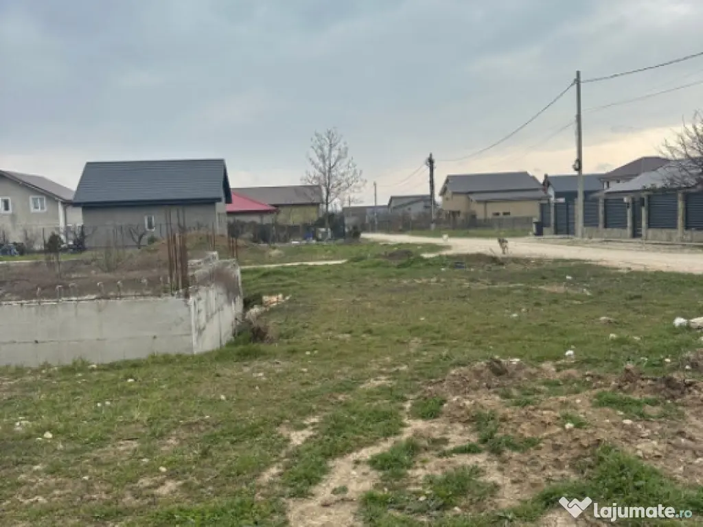 Teren intravilan Lazu, 421 mp, deschidere 20 ml, fundație e 