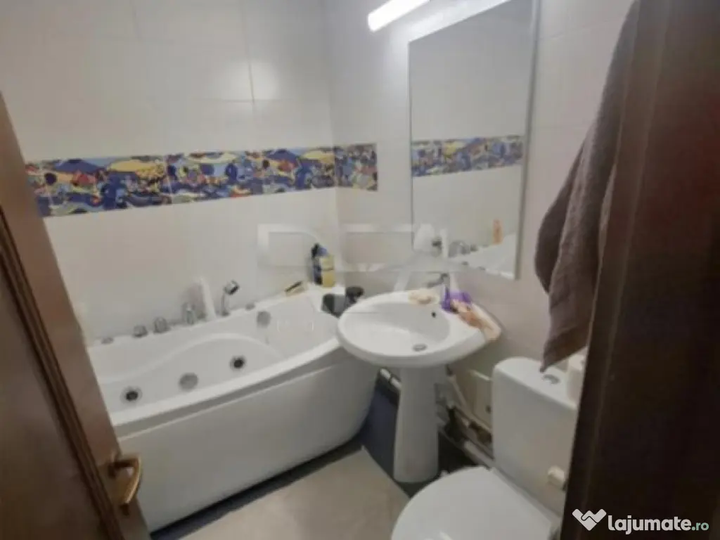 3 camere, P/8, bloc 1979, 66mp-Gorjului 