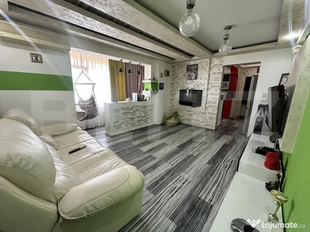 Apartament 3 camere, 68 mp, zona Dezrobirii