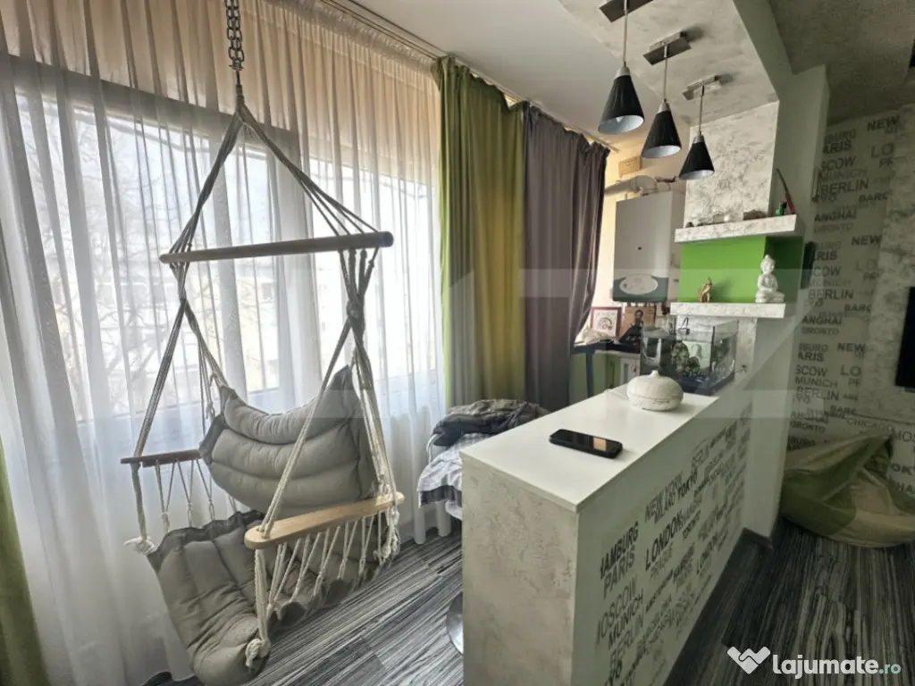 Apartament 3 camere, 68 mp, zona Dezrobirii