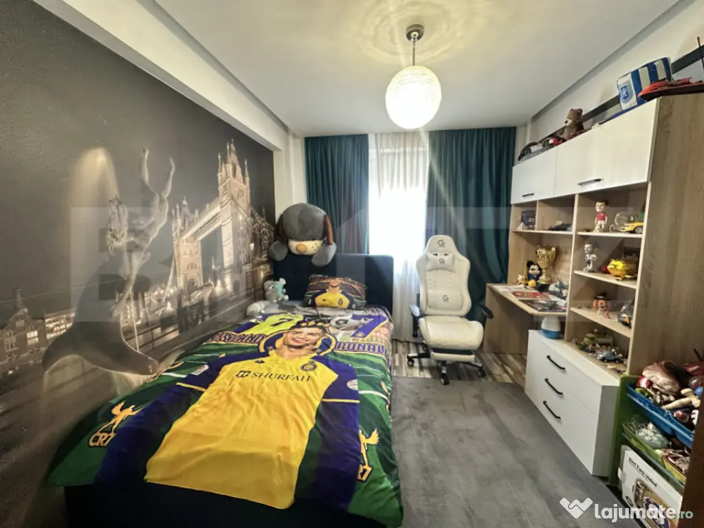 Apartament 3 camere, 68 mp, zona Dezrobirii