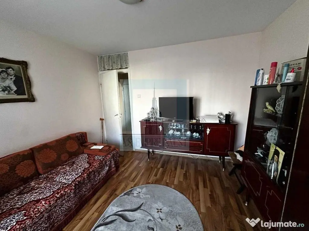 Apartament 3 camere P/4 - zona Tractorul Brasov 