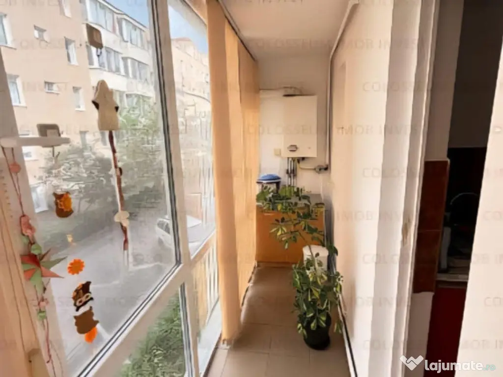 Apartament 3 camere zona ASTRA, 