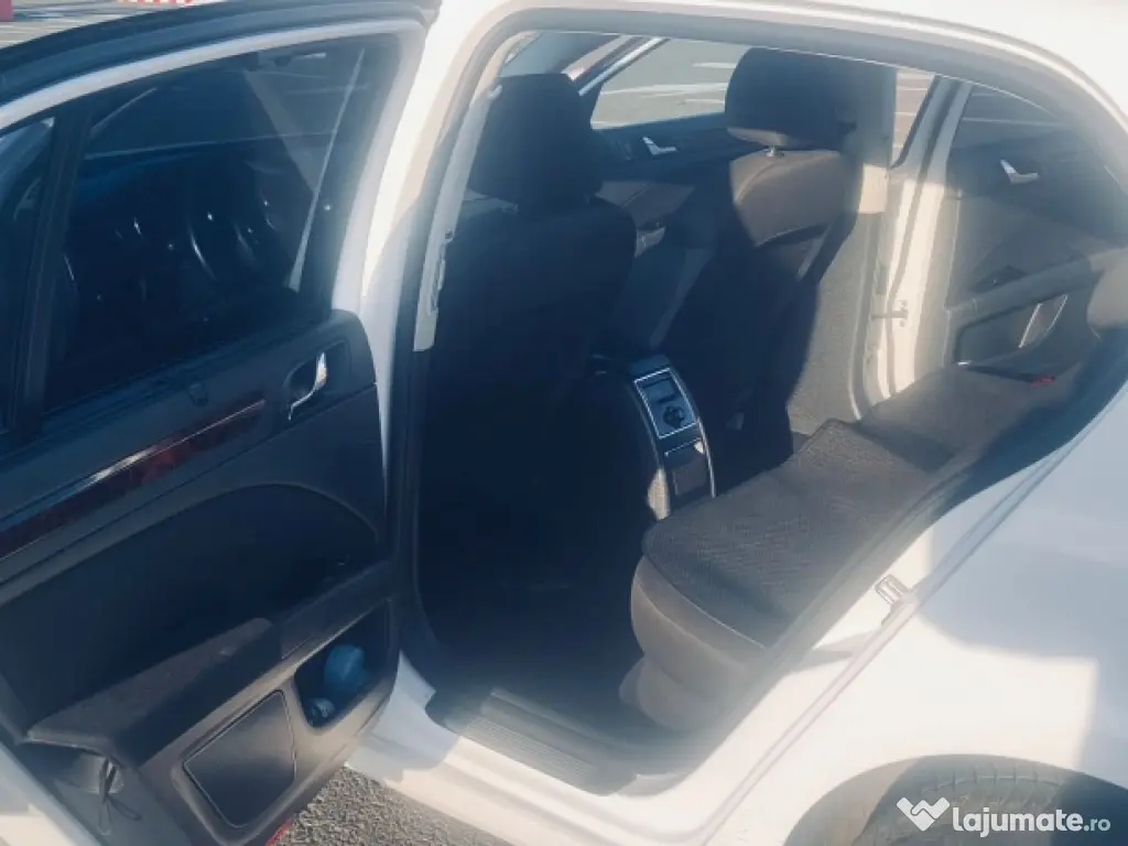 Skoda Superb 2.2011.2TDI 