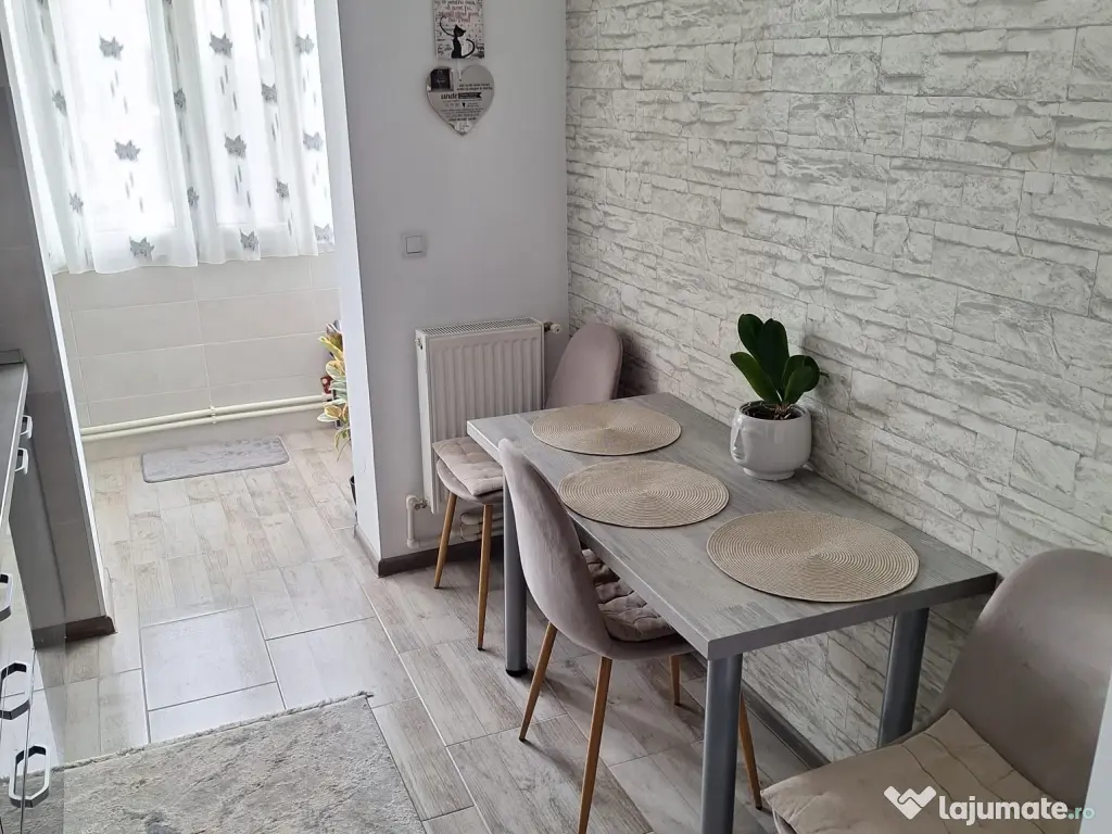 Apartament de vanzare 2 camere central
