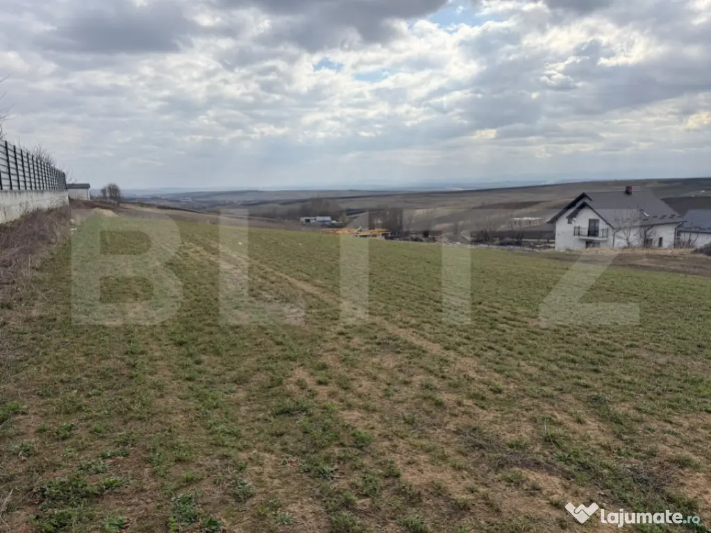 Teren intravilan Moara, 800mp, utilitati la 100m.