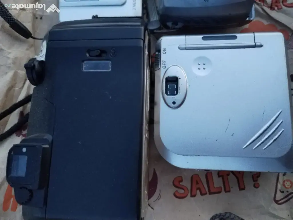 aparate foto nefuncționale 