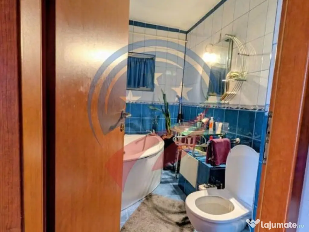 Apartament generos 4 camere, confort sporit, etaj 4/4, iz... 