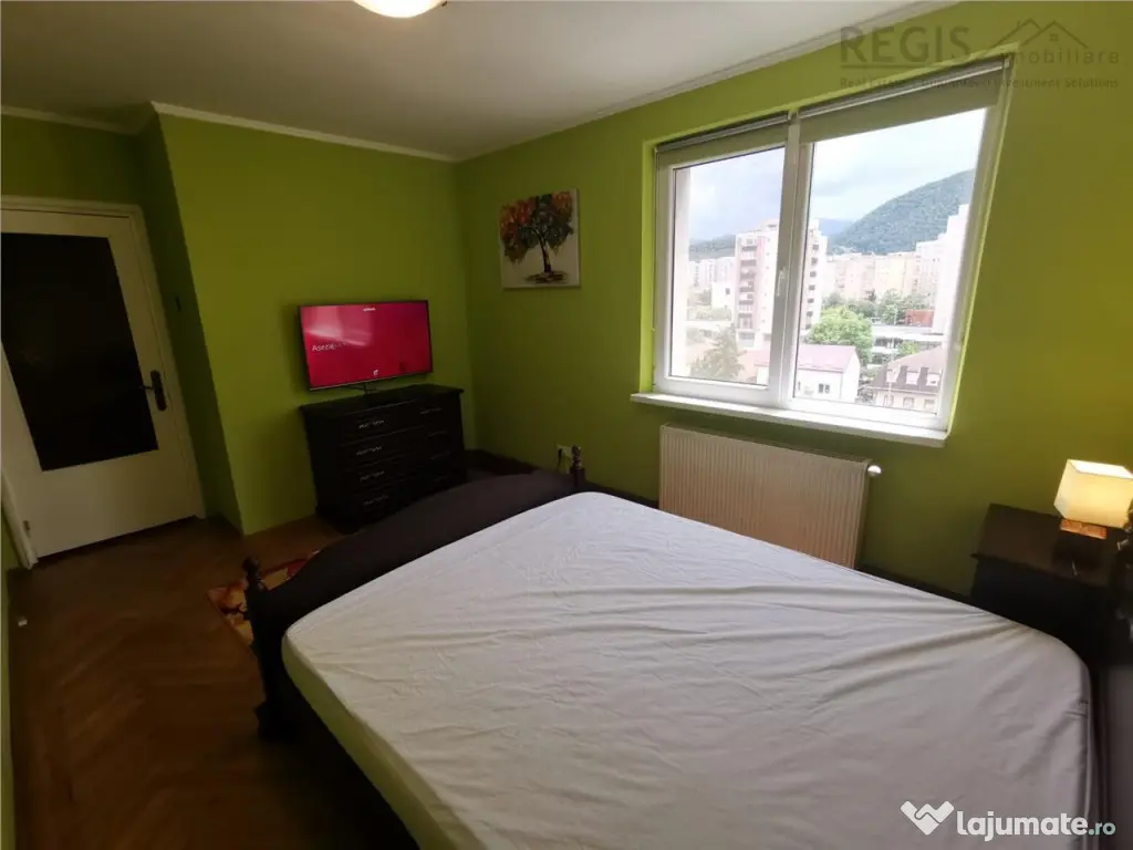 Apartament spatios 3 camere cu loc de parcare inclus Centrul 