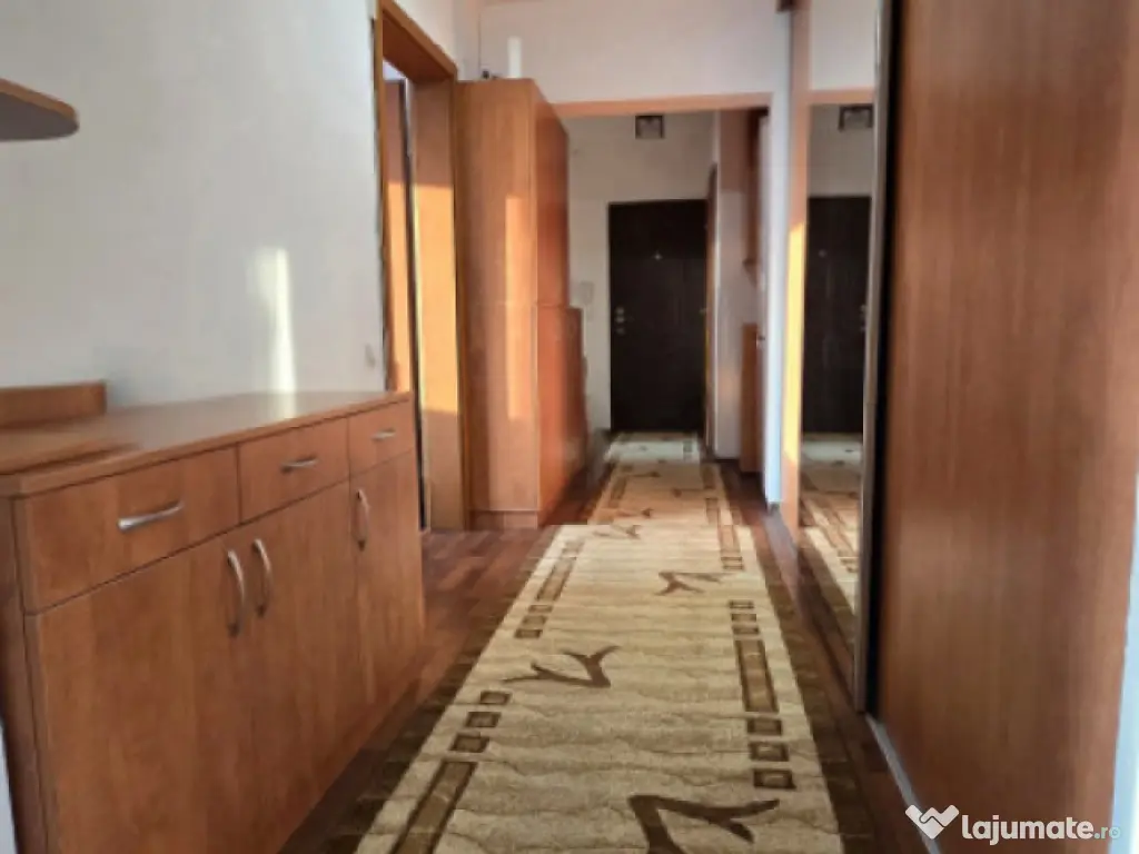 3 camere l 5 min metrou 1 decembrie 1918 