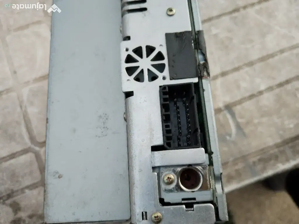 Radio CD auto Clarion original 