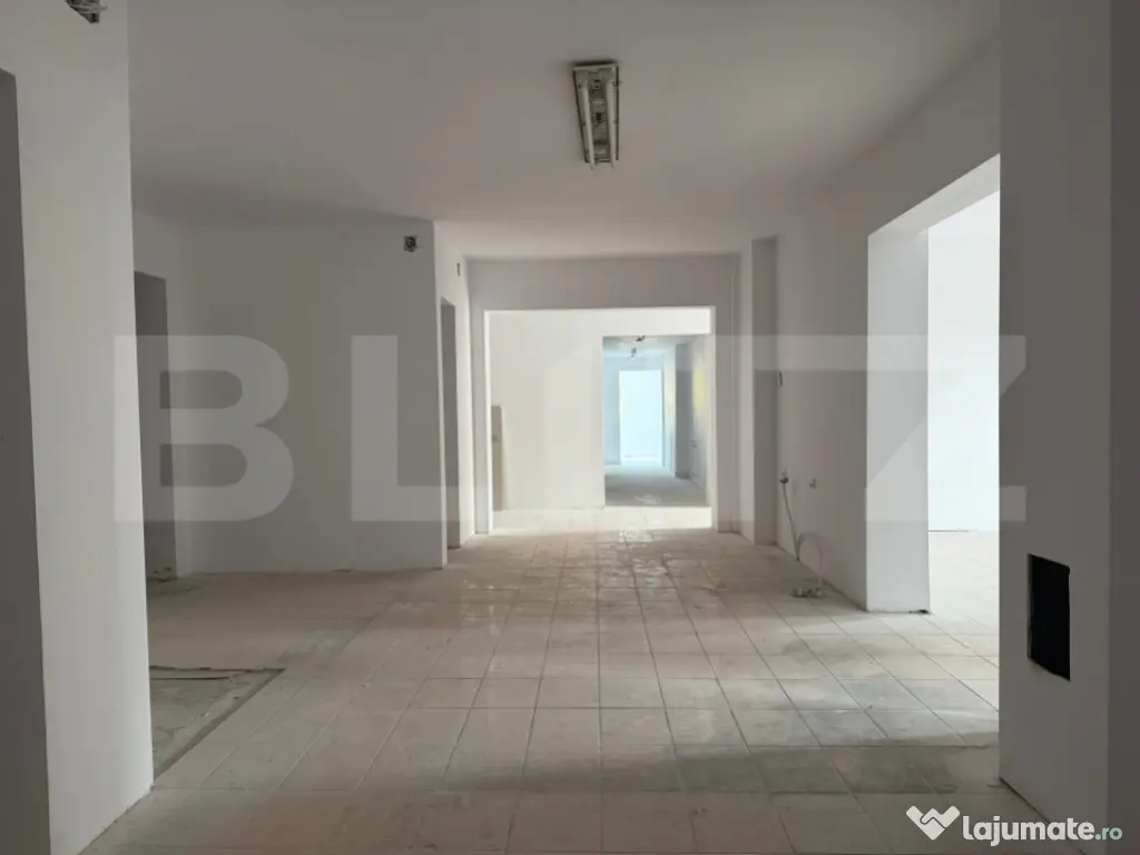 Spatiu birou/comercial, 333 mp, zona Complexul Studentesc 