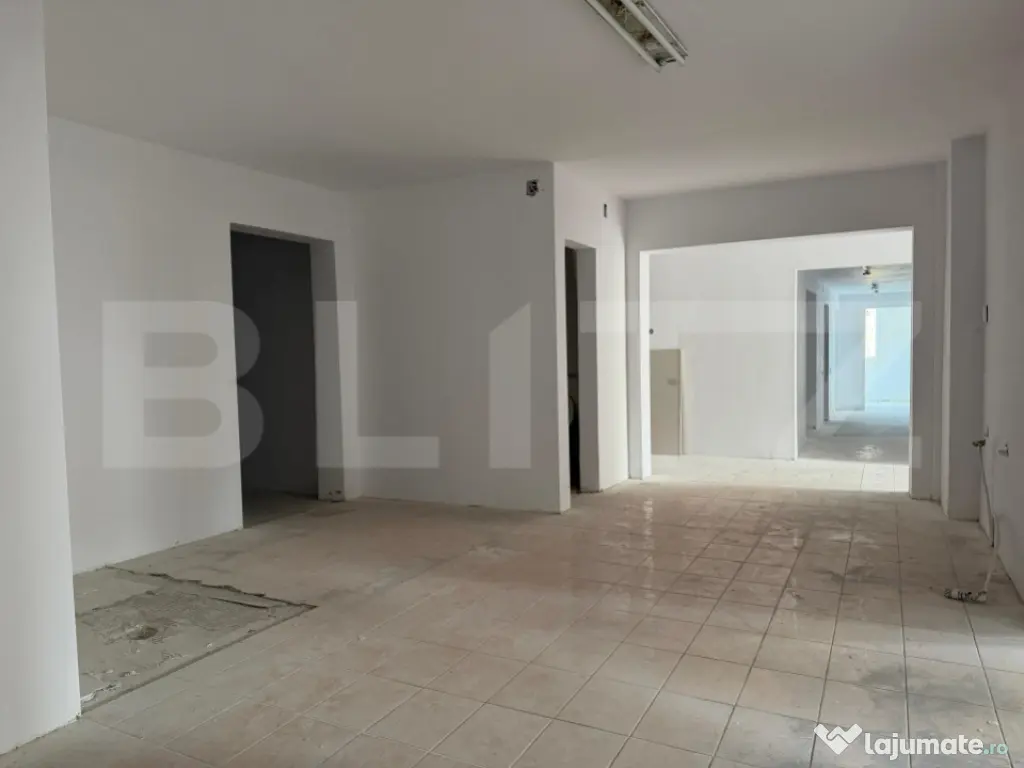 Spatiu birou/comercial, 333 mp, zona Complexul Studentesc 