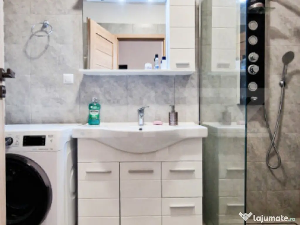 Apartament modern cu 2 camere, 48mp, garaj, etajul 2, zona V 